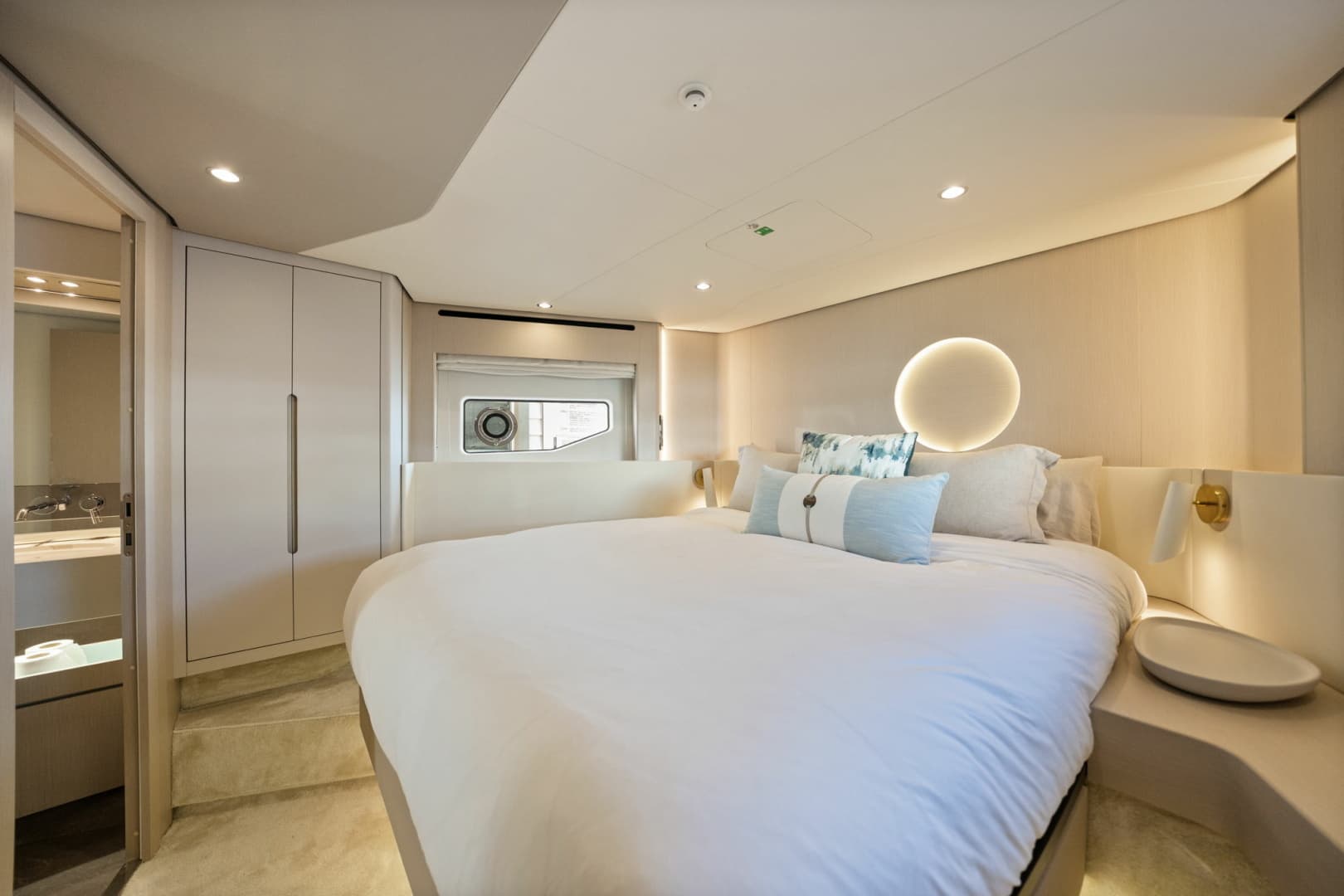 2025 Azimut 68 FLY - Image 34