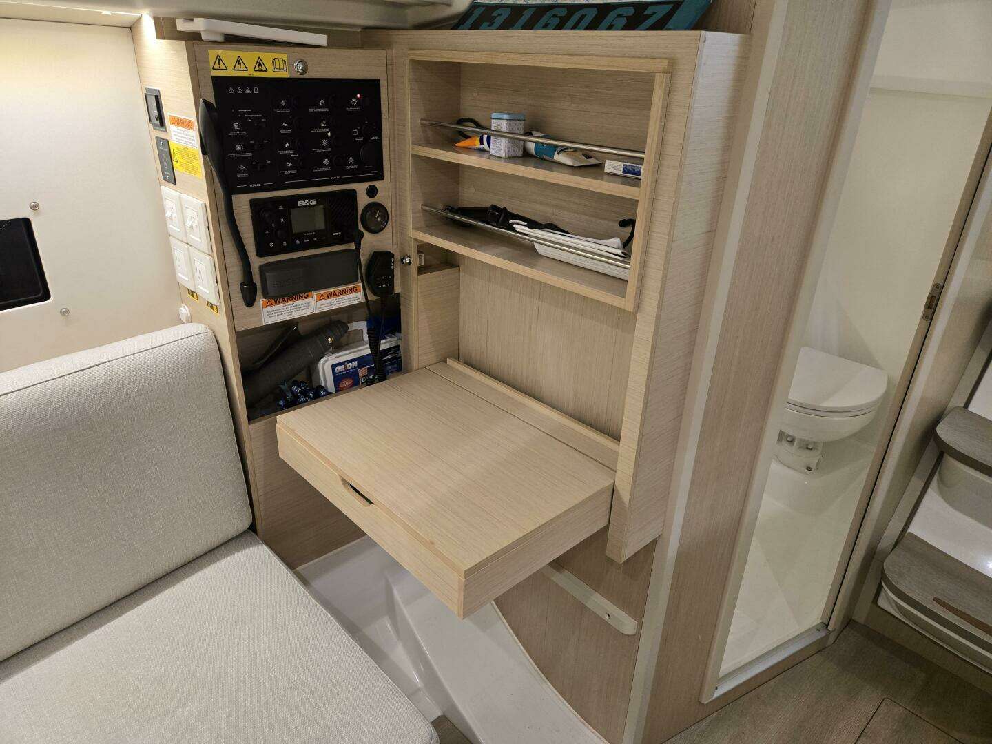 2021 Beneteau Oceanis 30.1 - Image 42