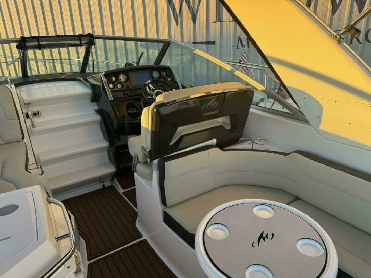2018 Monterey 295 Sport Yacht - Image 14