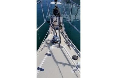 1999 Caliber 40LRC sailboat deck with anchor and winch system.