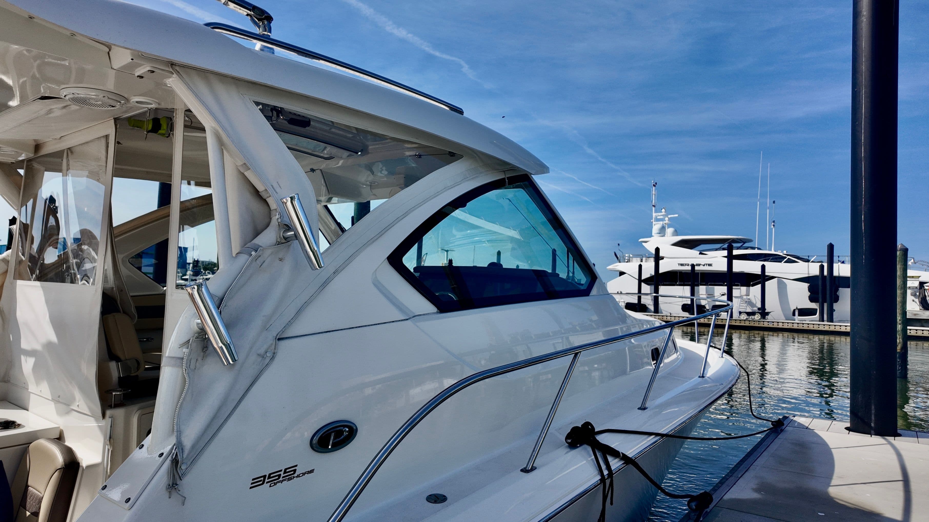 2019 PURSUIT 355 OS - Image 5
