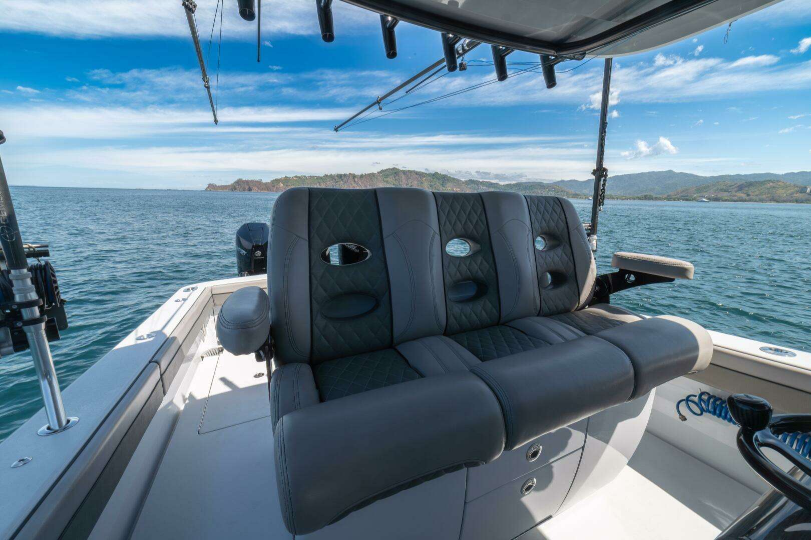 2021 Valhalla Boatworks V-37 - Image 13