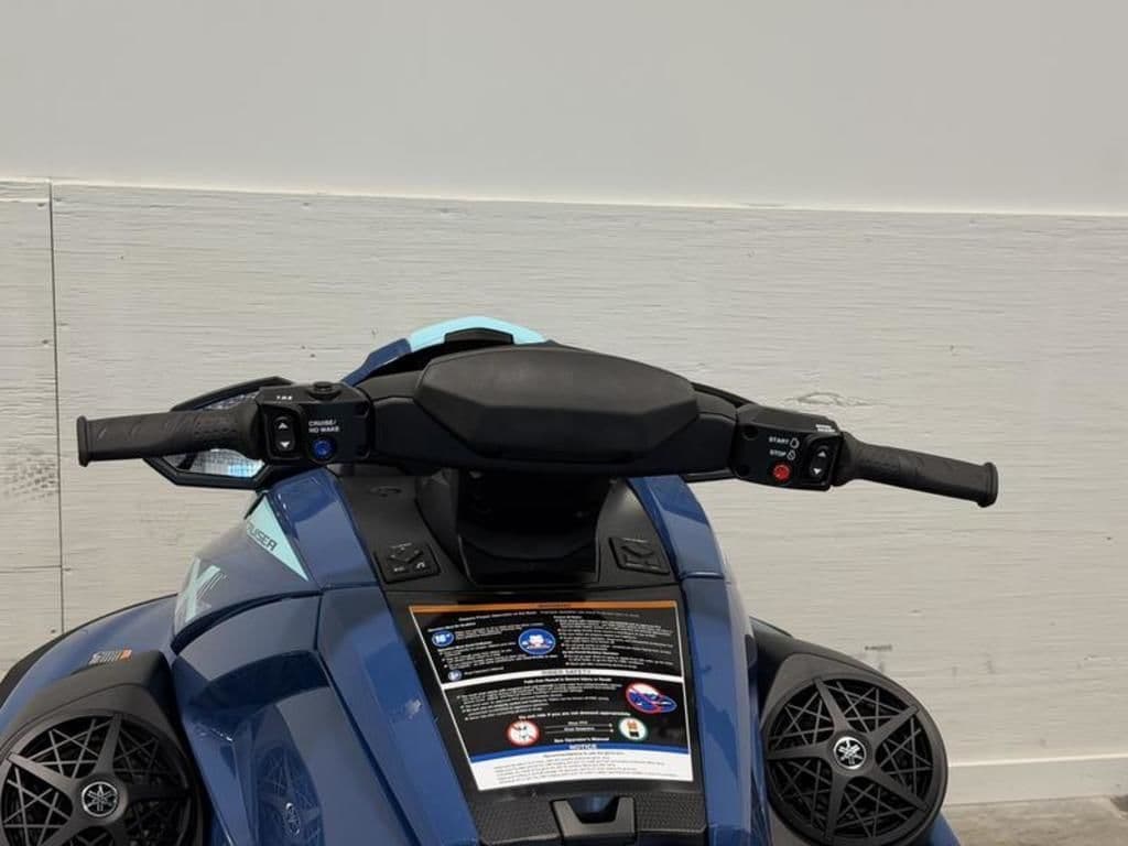 2026 Yamaha WaveRunners VX Cruiser® with Audio - 10