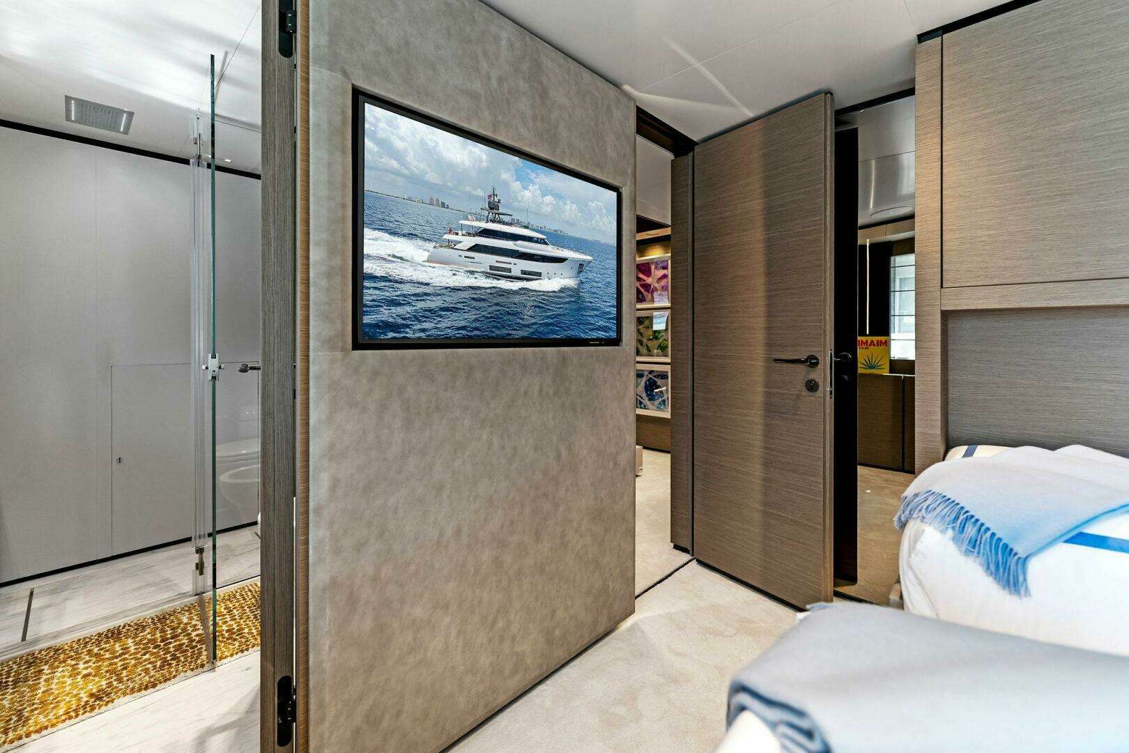 2024 Custom Line Navetta 33 - Image 91