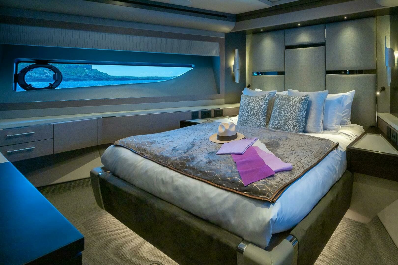 2022 Sunseeker — - Image 6