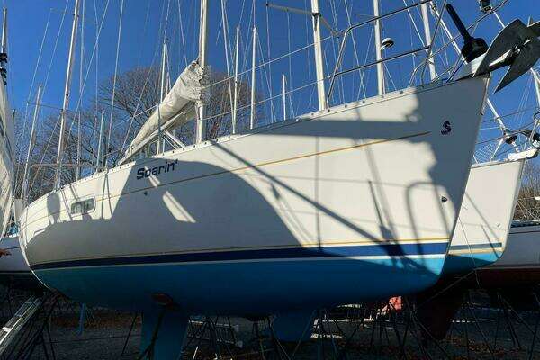 2001 Beneteau Oceanis 361 - Image 1