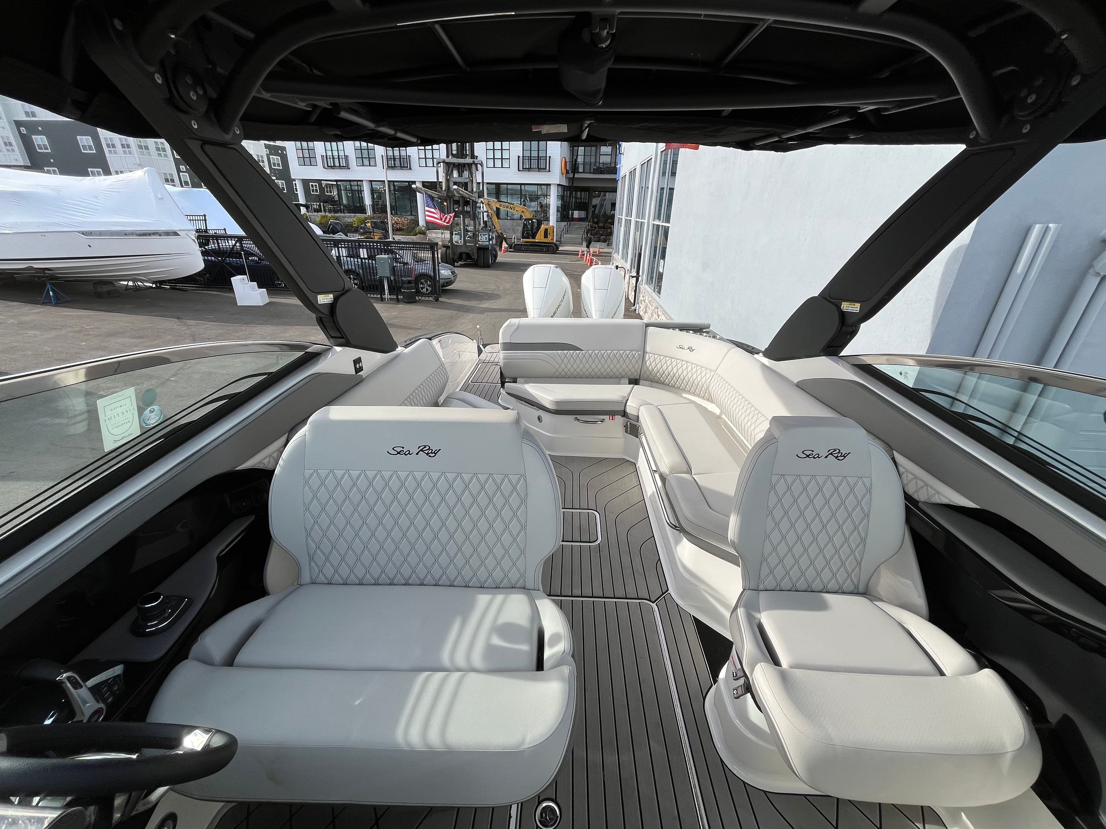 2026 Sea Ray SLX 280 Outboard - 9