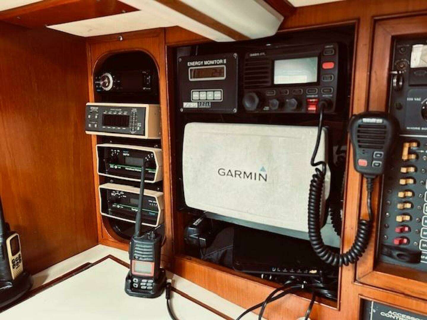 1983 Stevens — - Image 26