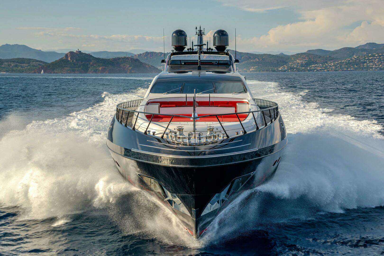 2017 Overmarine Mangusta 165 E - Image 3