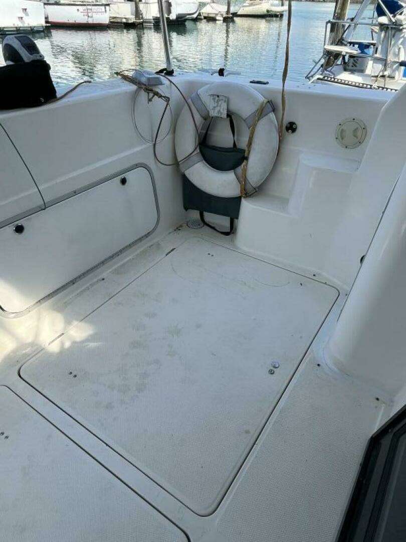 1996 Bayliner 3788 Command Bridge - Image 13