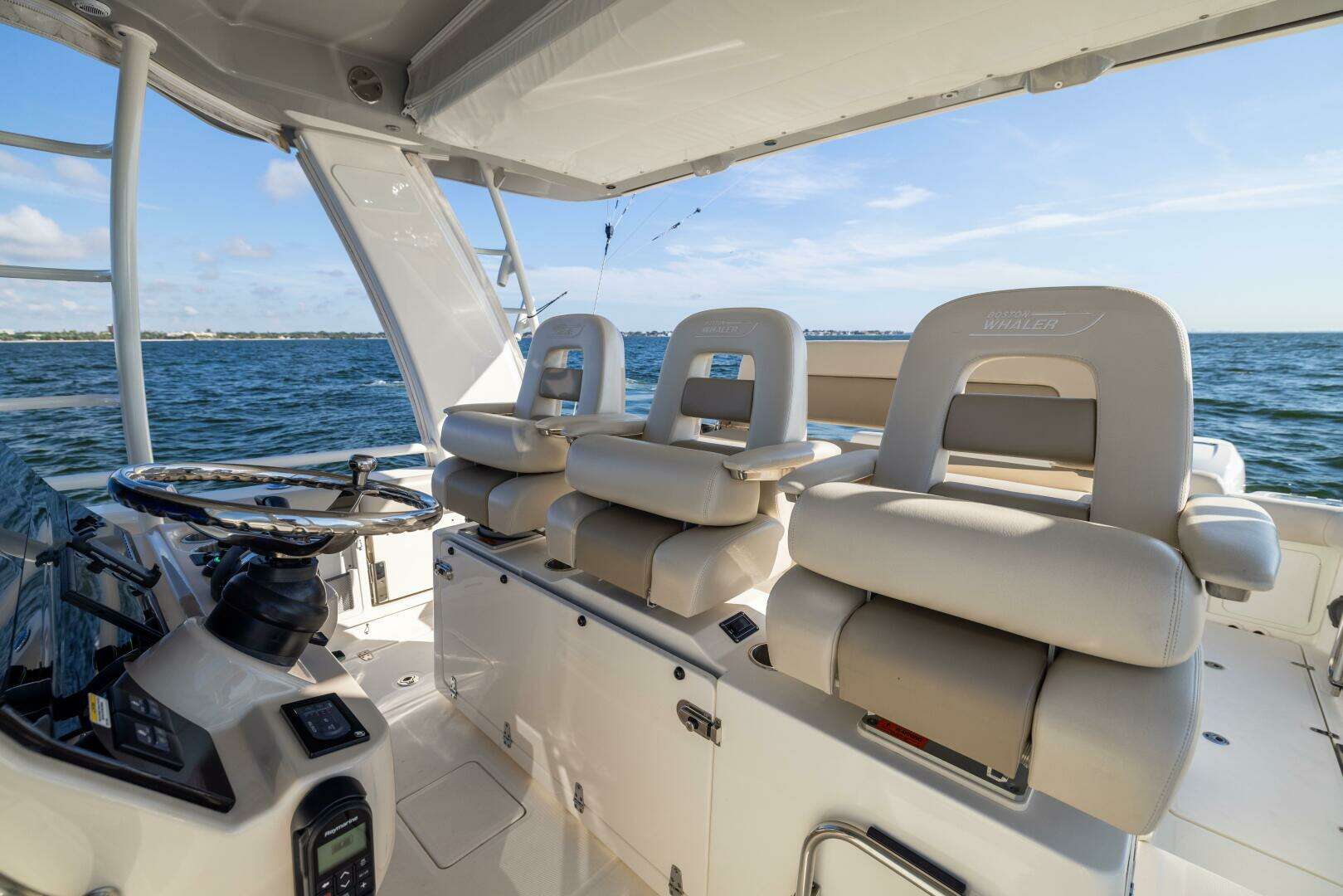 2021 Boston Whaler 420 Outrage - Image 51