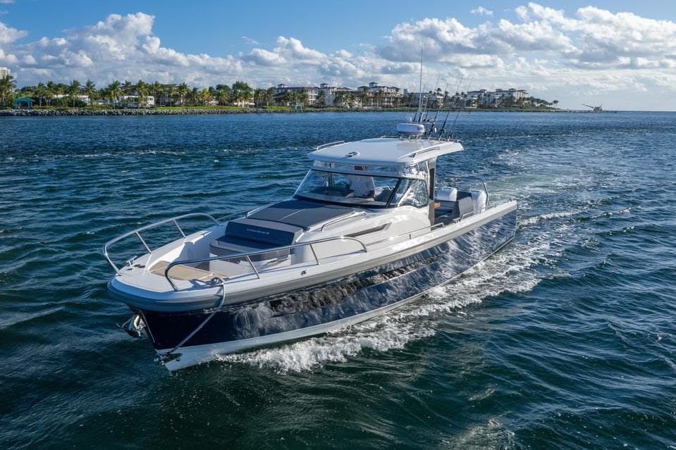 2022 Nimbus Tender 11