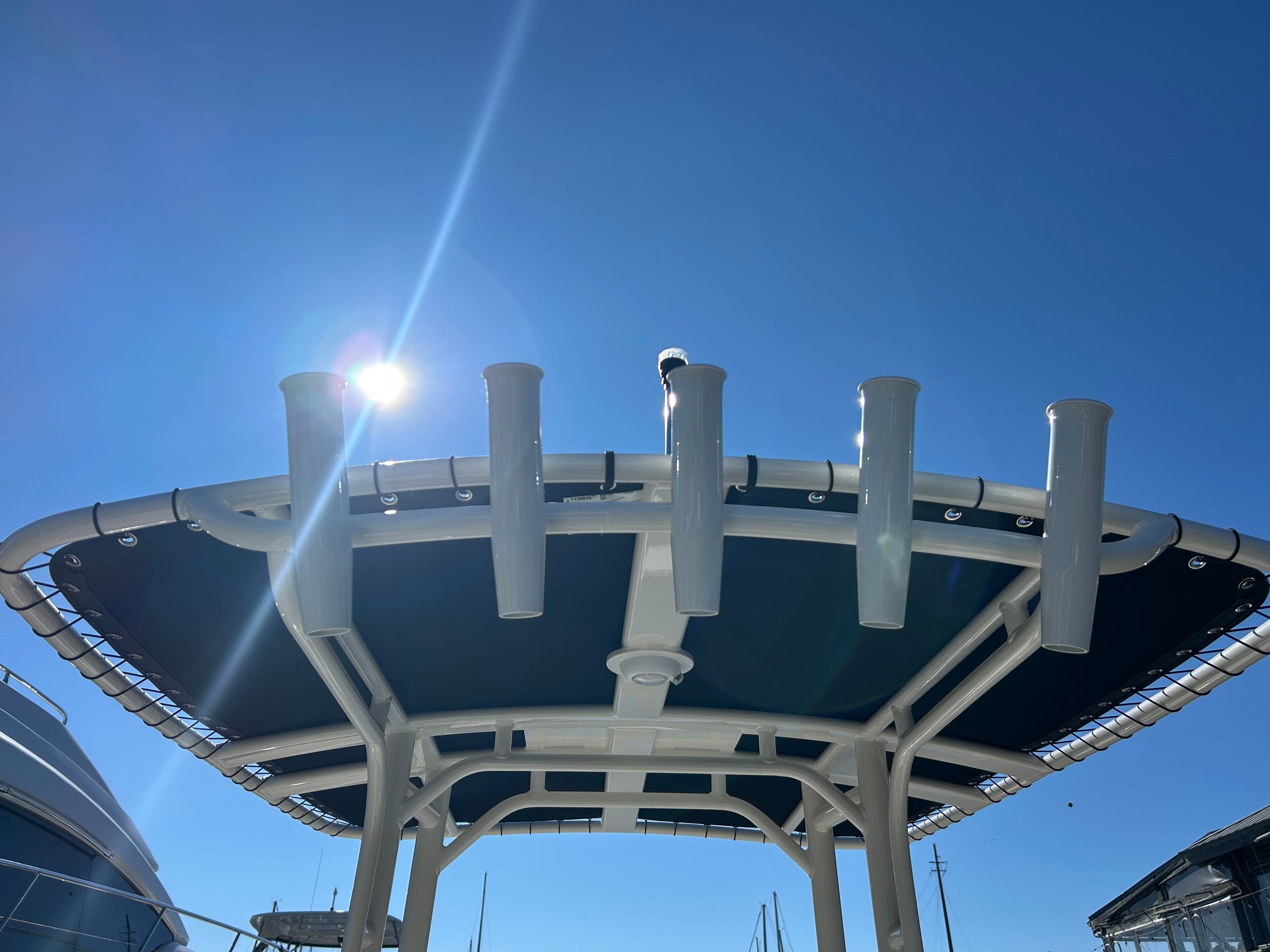 2026 Boston Whaler 190 Montauk - 12