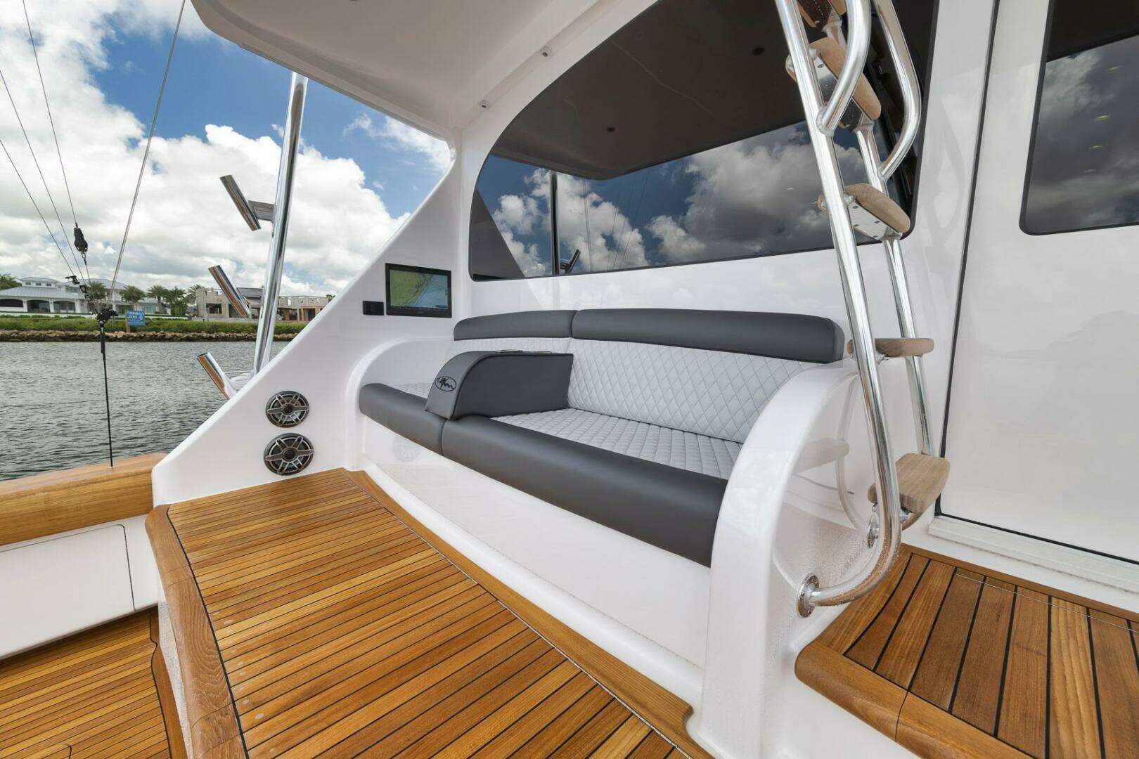 2024 Viking Convertible - Image 22