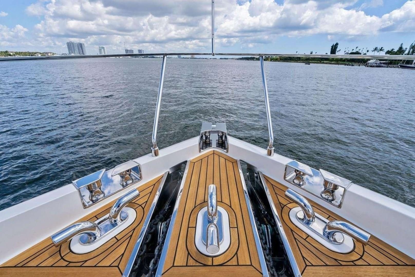2022 Ferretti Yachts 780 - Image 31