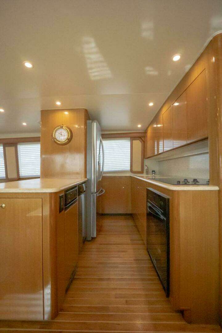 2003 Viking 65 EB - Image 15