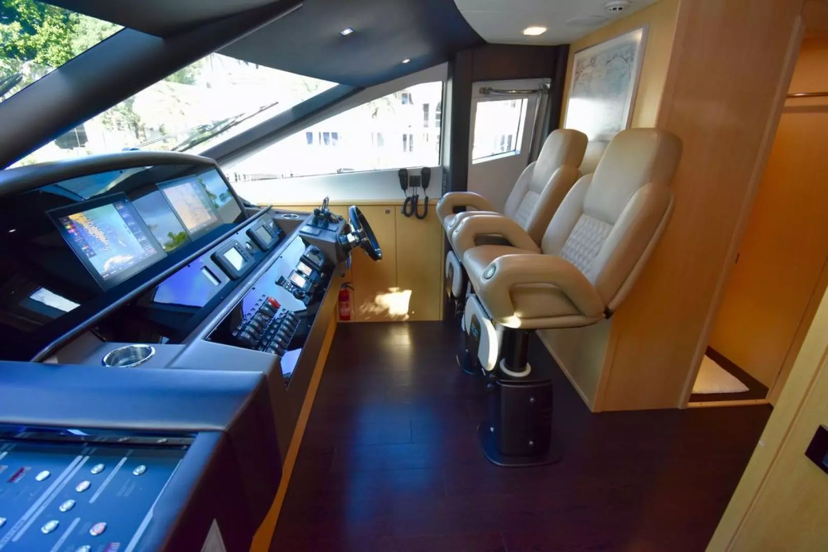 2014 Sunseeker Yacht - Image 13