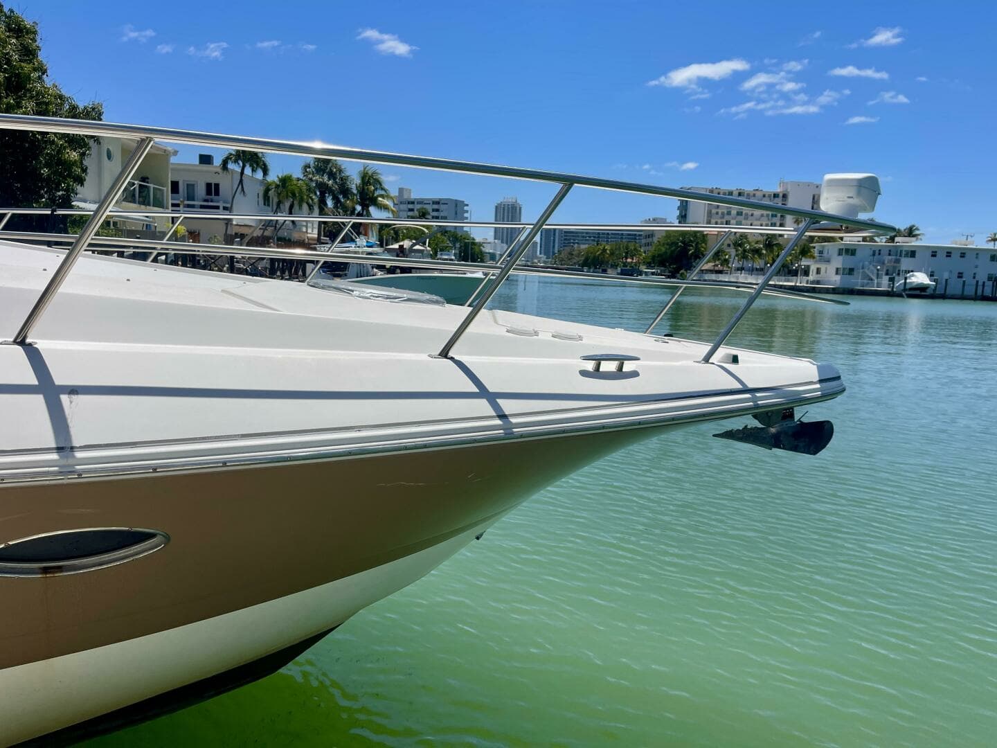 2006 Cruisers Yachts 420 Express - Image 4