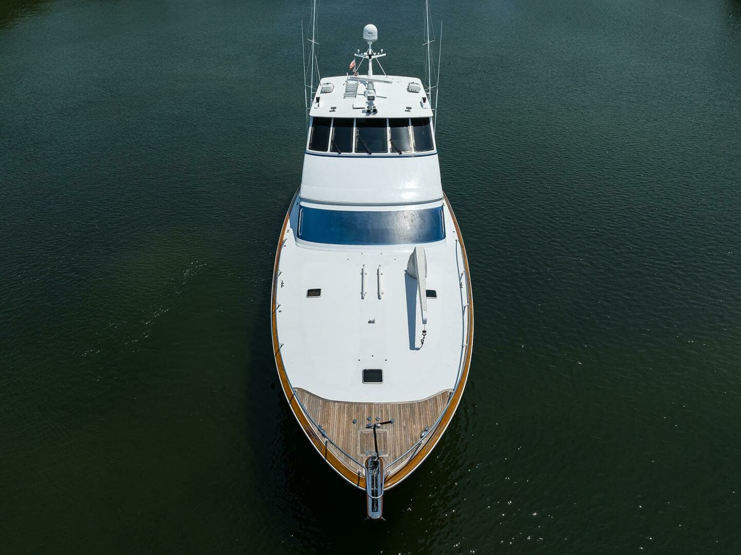 2004 Sea Force IX 82 Enclosed Bridge - Image 11