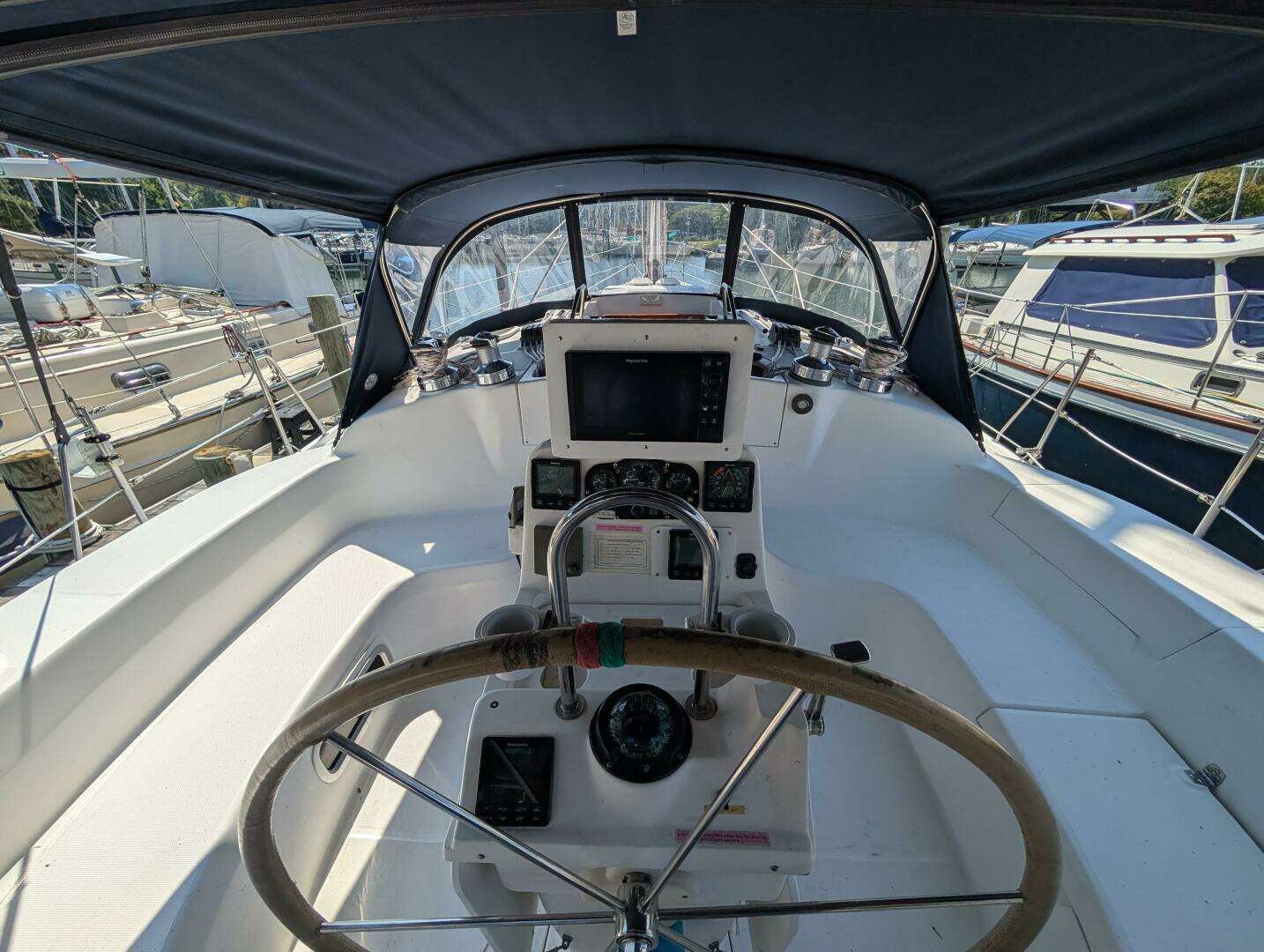 2002 Hunter 410 - Image 3
