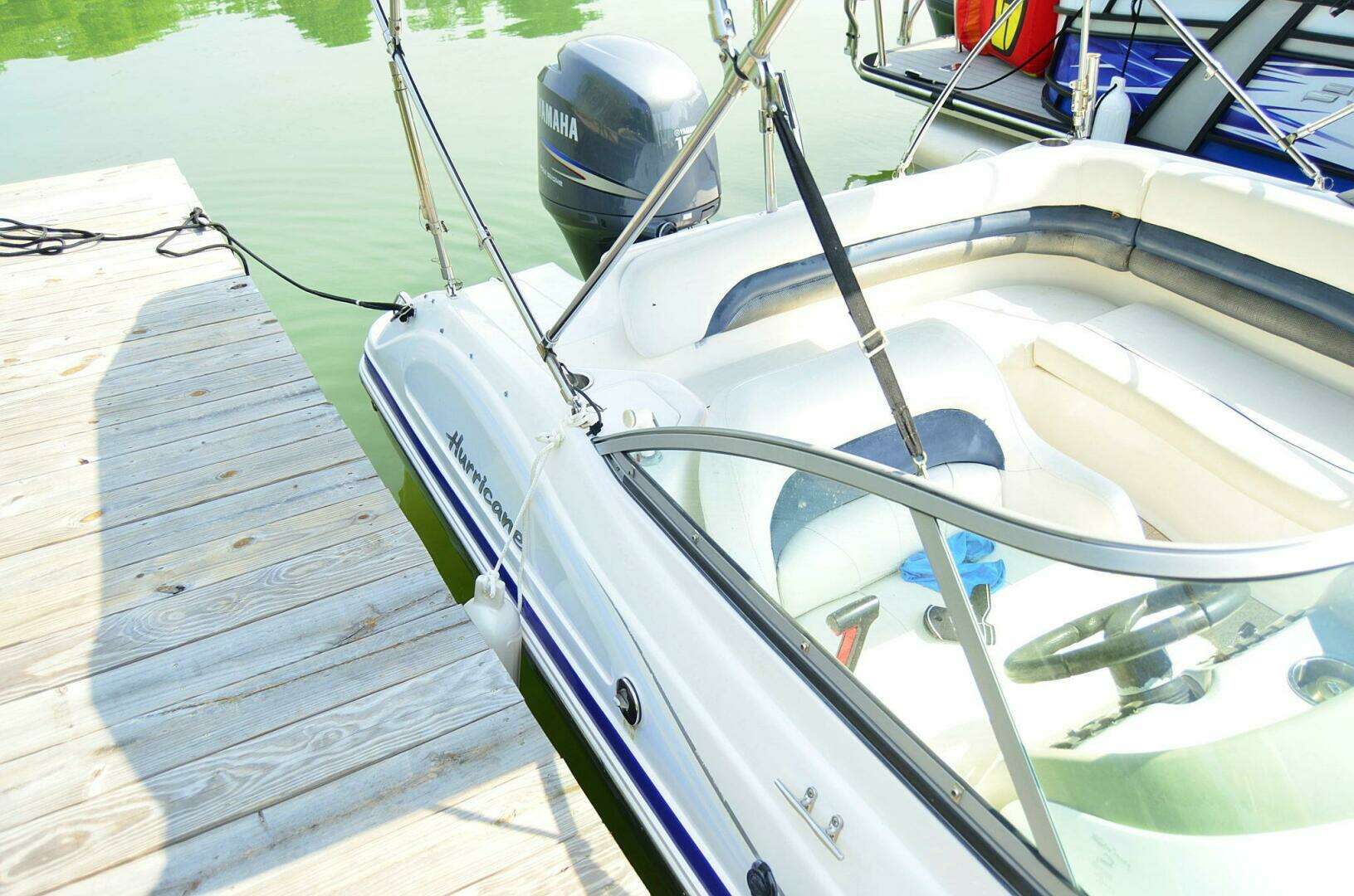 2011 Hurricane SunDeck 217 OB - Image 13