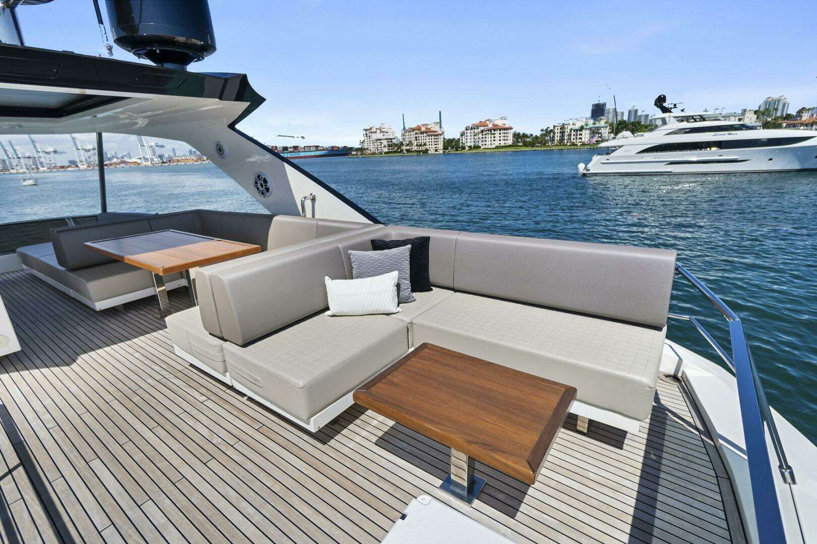 2023 Astondoa 66 Flybridge - Image 10