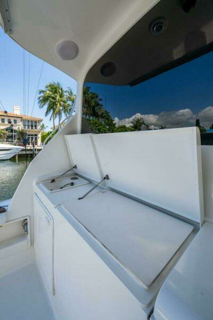 1999 Ocean Yachts 60 Convertible - Image 14