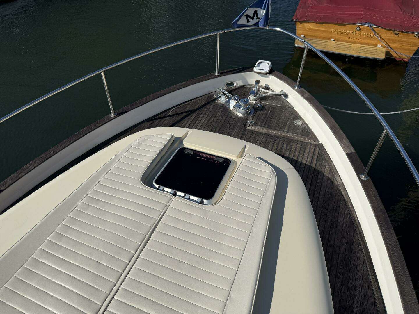 2013 Greenline 33 - Image 17