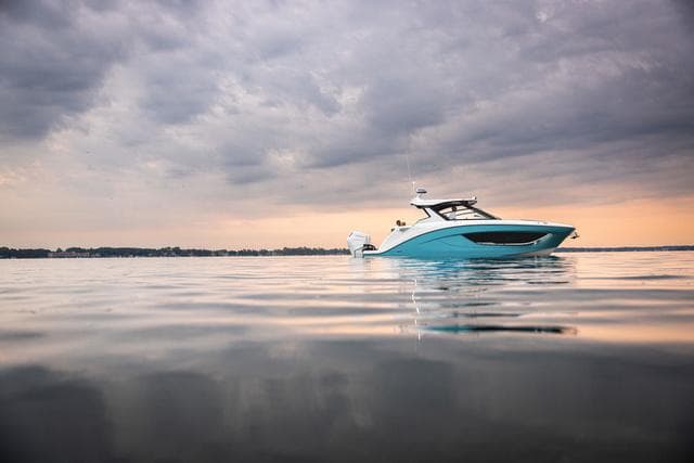 2025 Hurricane Sundeck 3200 OB - Yacht Certified - 35