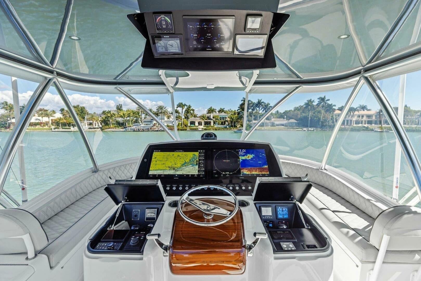 2023 Viking 54 Convertible - Image 2