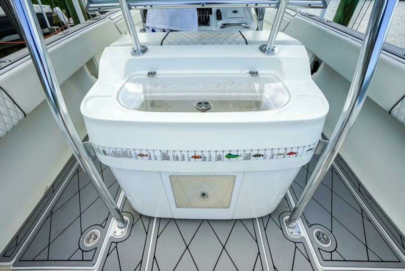 2007 Spectre 37 Center Console - Image 21