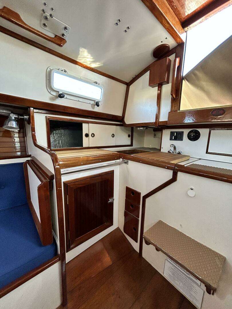 1990 Morris Morris 28 - Image 25