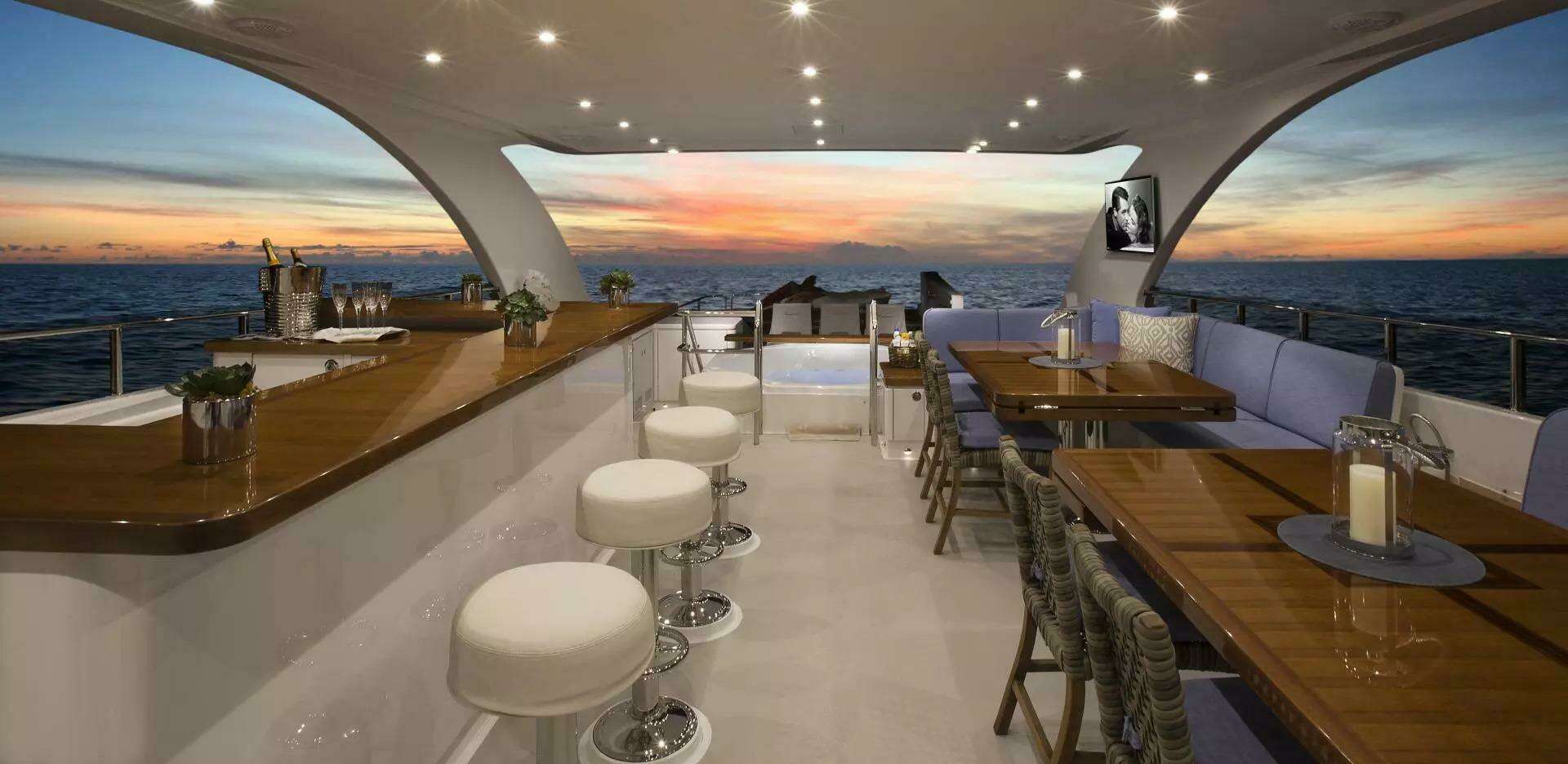2016 Hargrave Raised Pilothouse - Image 2