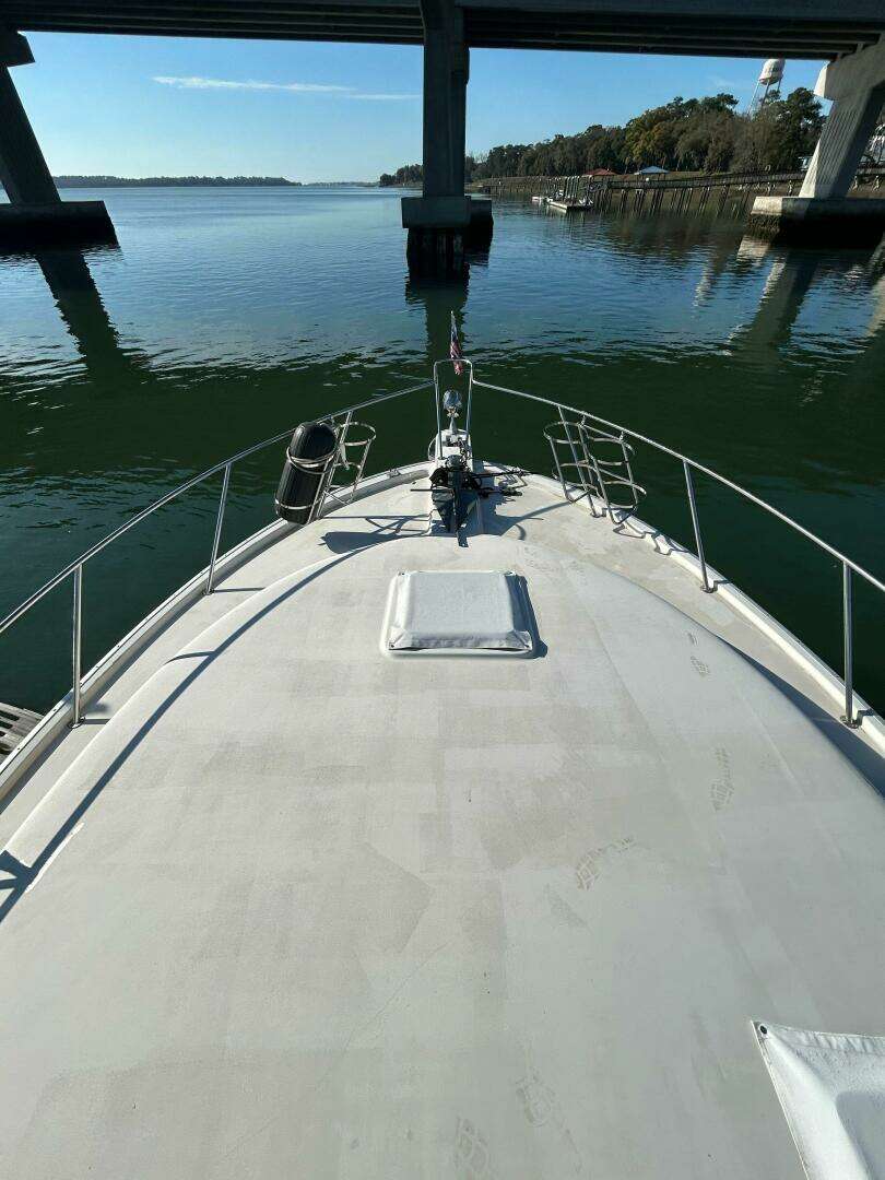 1982 Silverton 40 Aft Cabin - Image 4