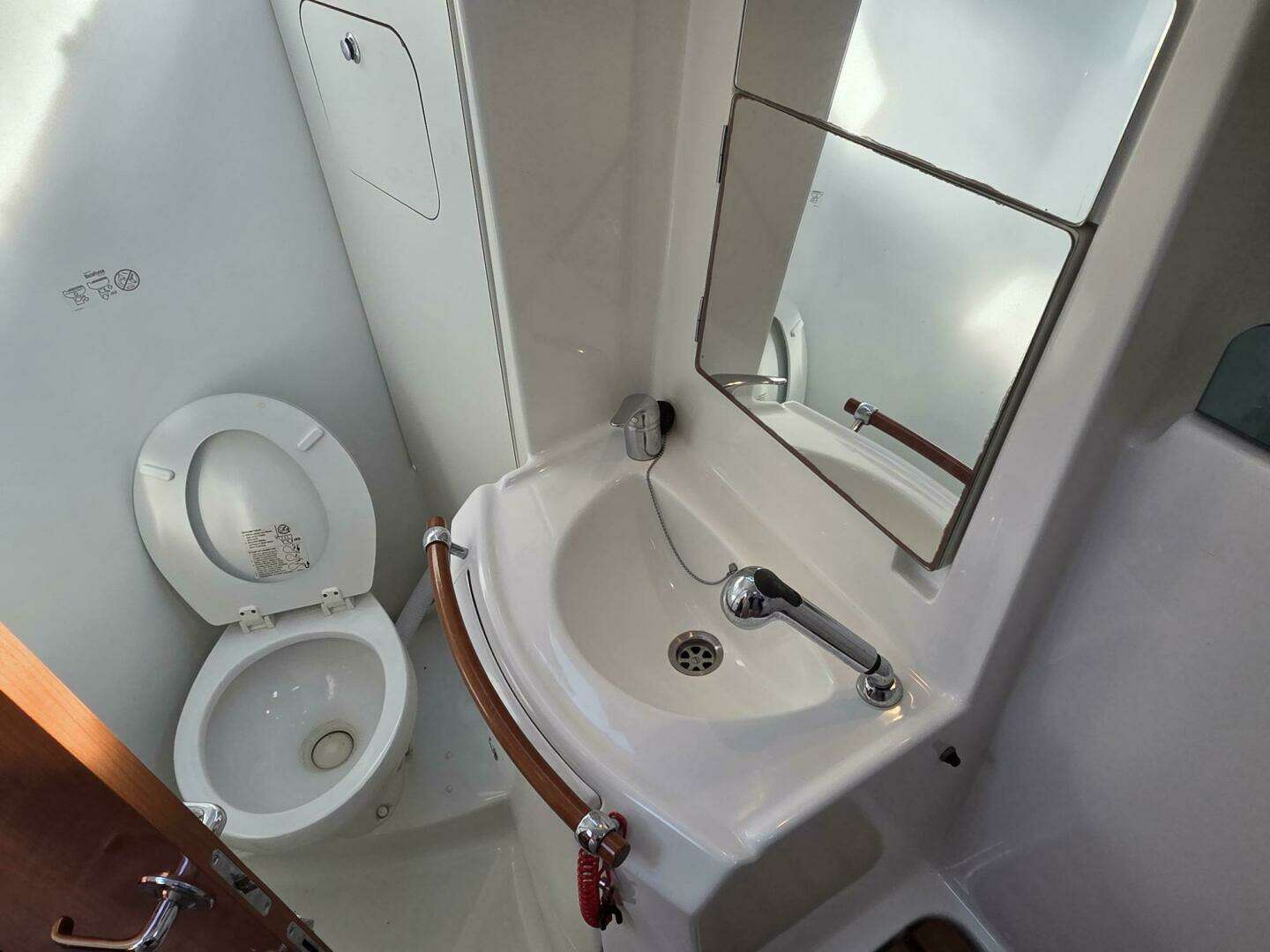 2007 Beneteau 343 - Image 5