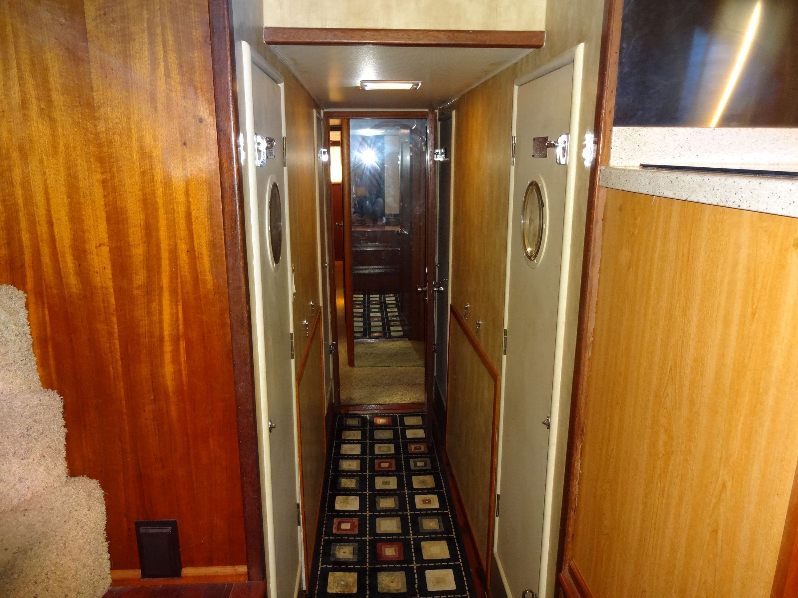1977 Hatteras 53 Motor Yacht - 50