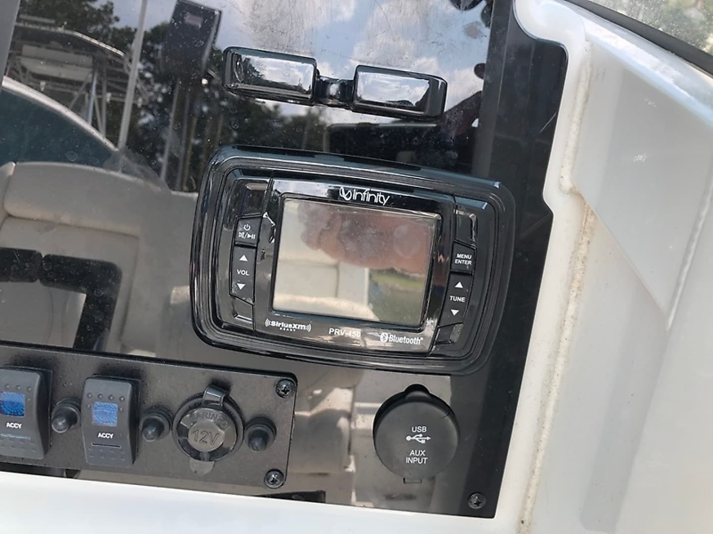 2017 Sea Hunt 25 Gamefish - Image 31