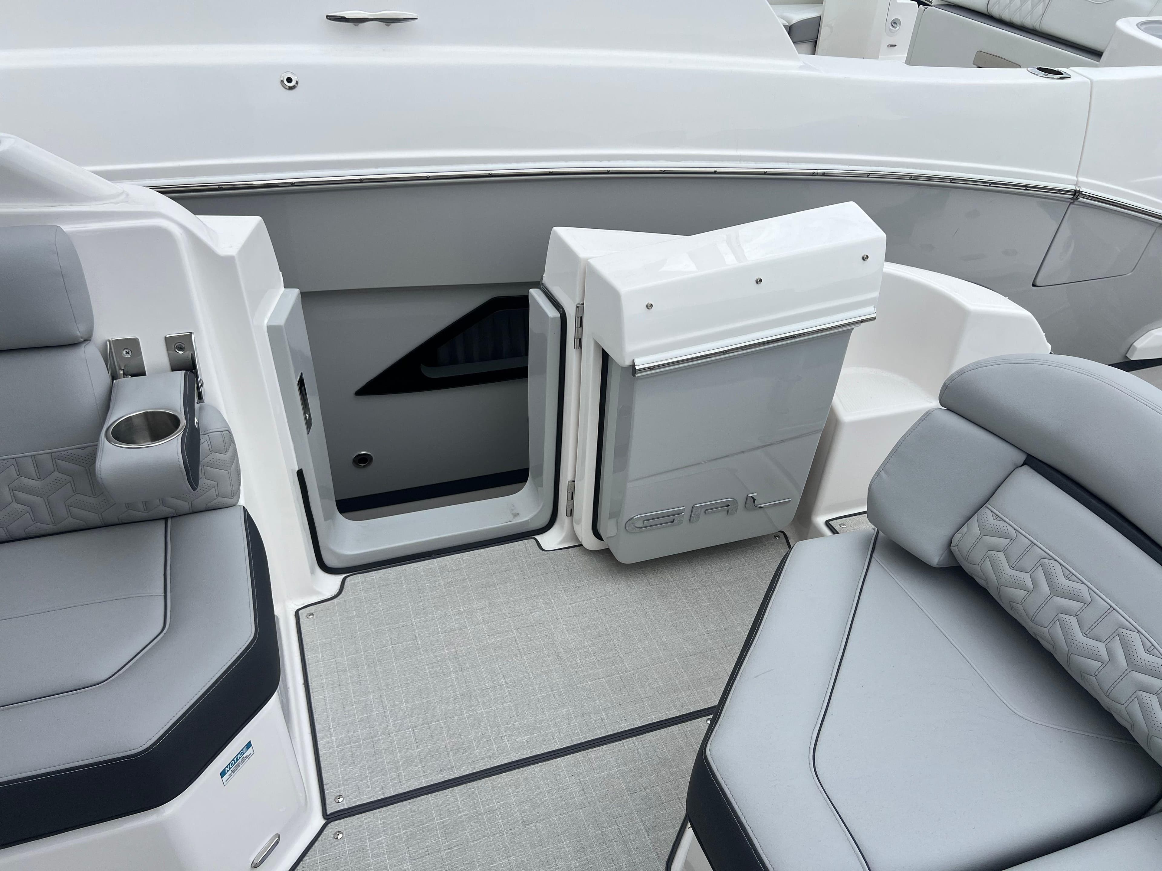 2025 Regal Lx36 - Image 27