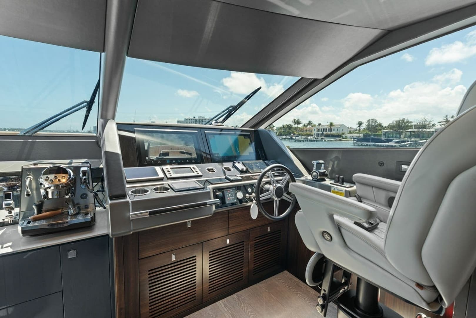 2026 Sunseeker 88 Yacht - Image 52