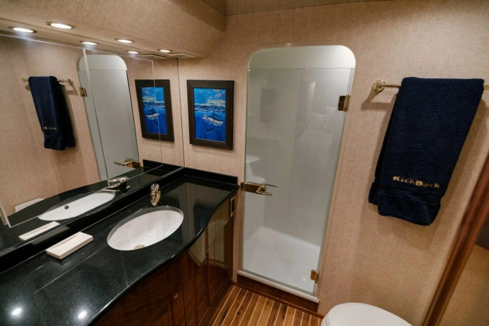 2006 Viking 74 Enclosed Bridge - Image 22