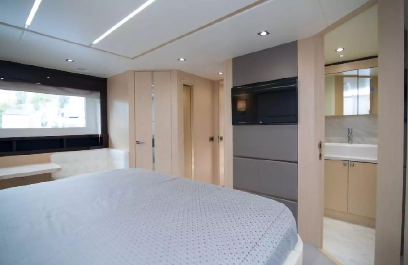 2018 Sunseeker Predator - Image 53