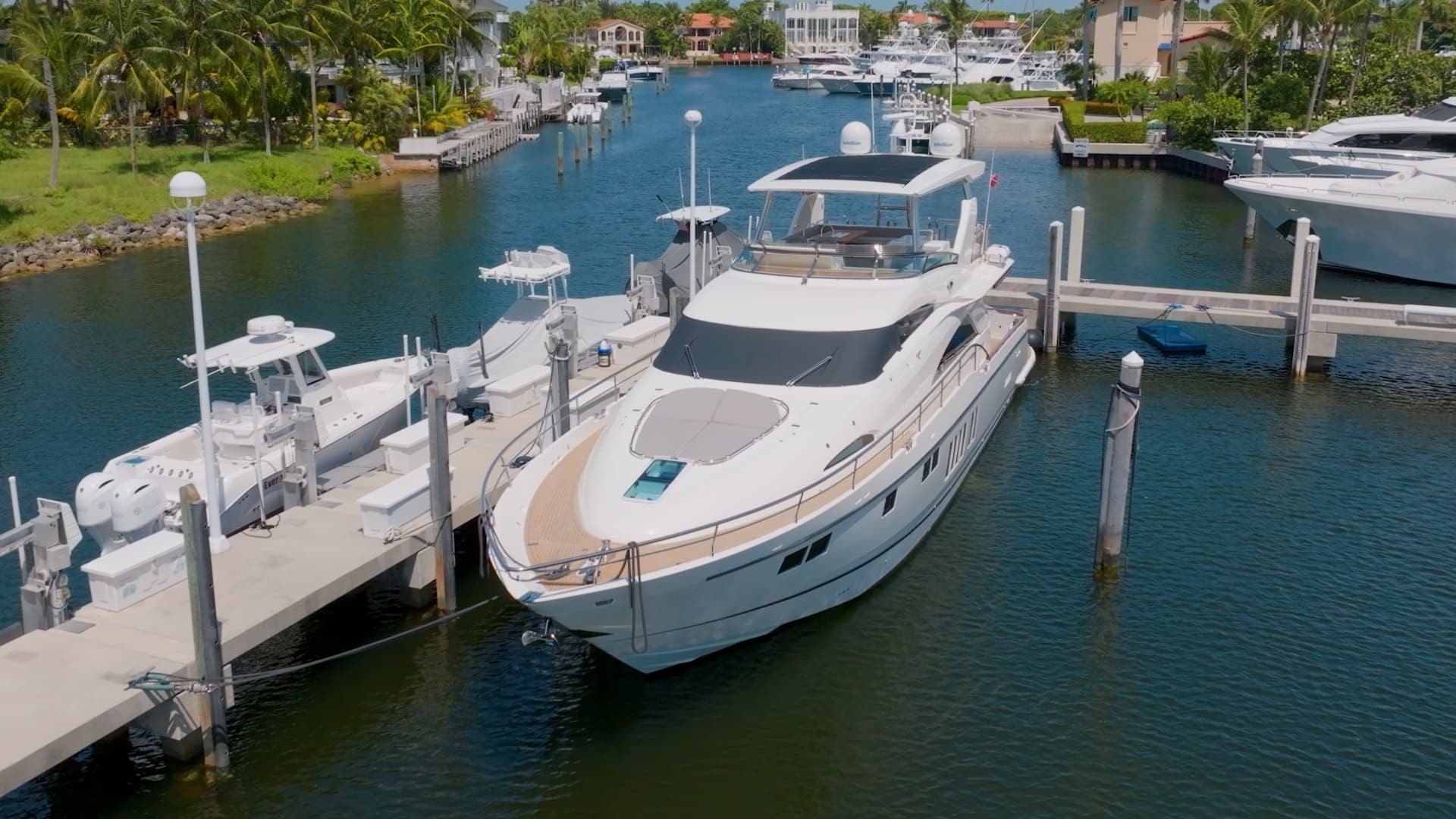 2014 Fairline Squadron - Image 2