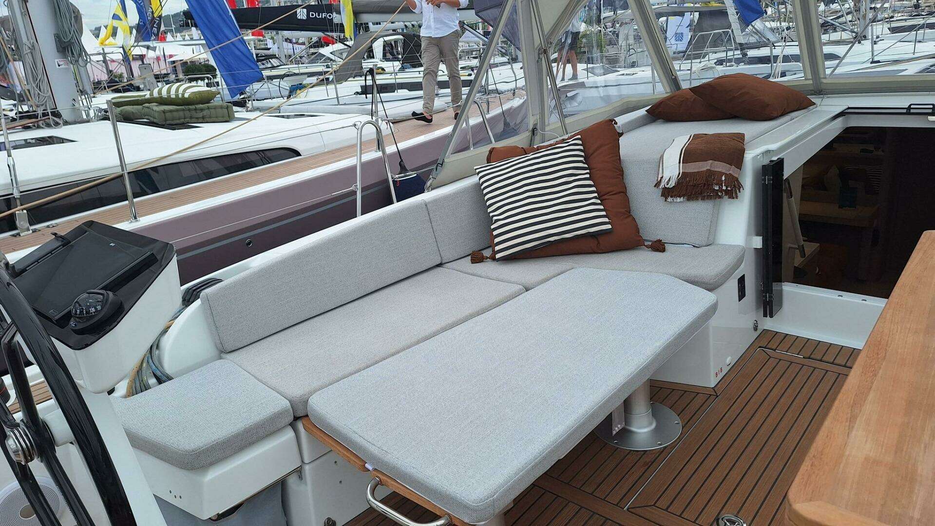 2026 Beneteau Oceanis 47 FIRST LINE - Image 5