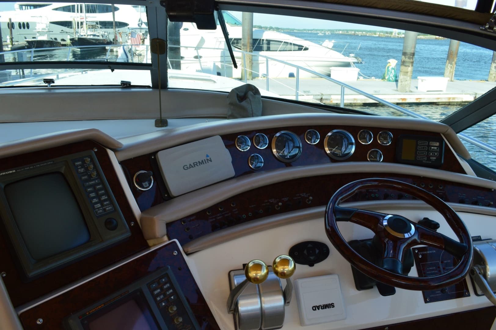 1994 Sea Ray 500 Sundancer - Image 13