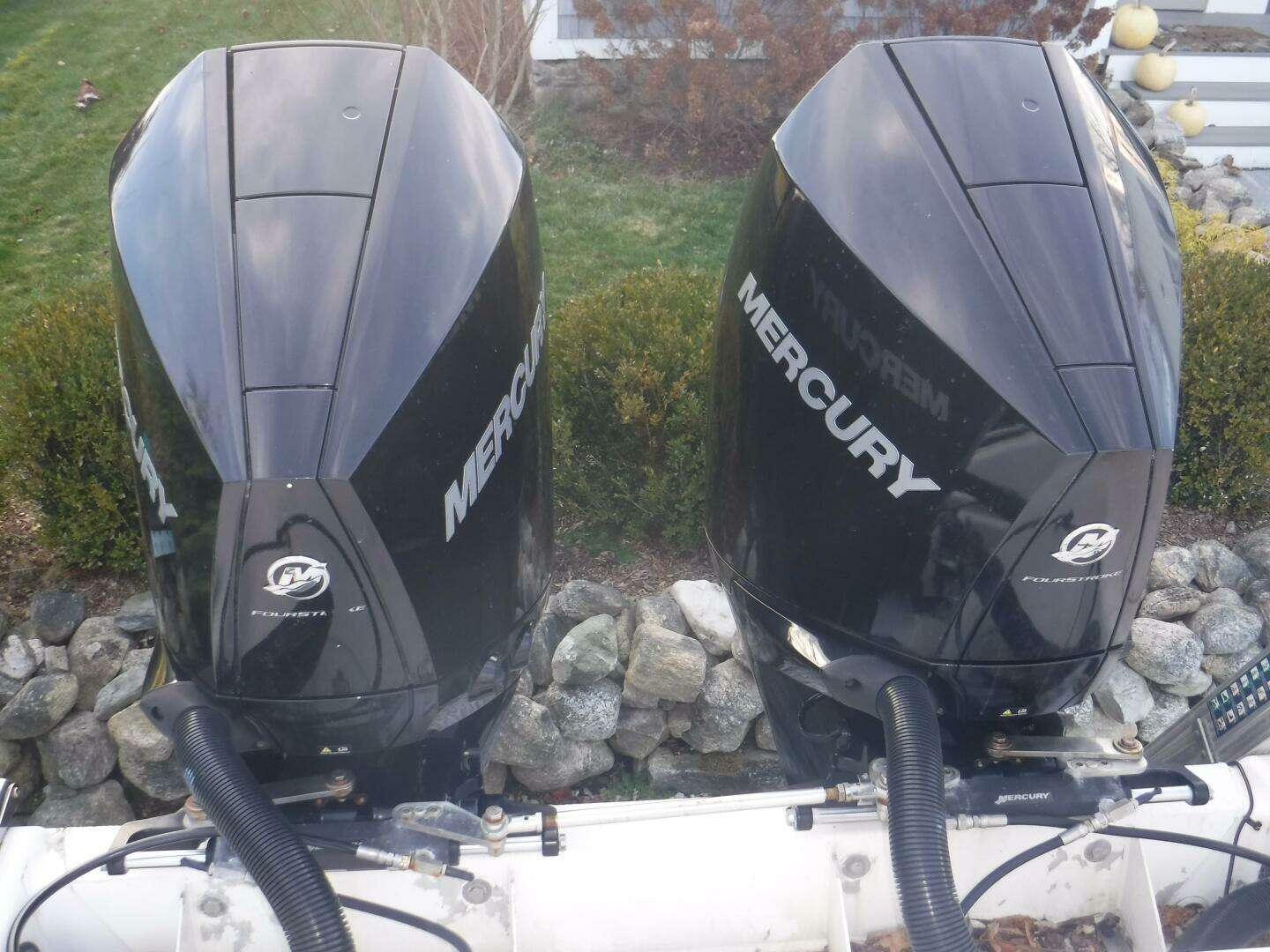 2006 Pro-Line 31 Super Sport Center Console - Image 5