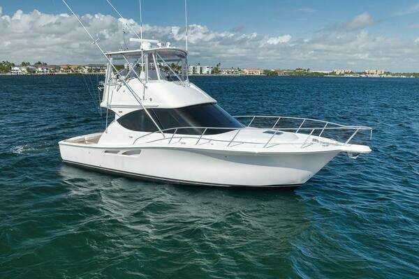 2015 Tiara Yachts Tiara 390 Convertible - Image 1