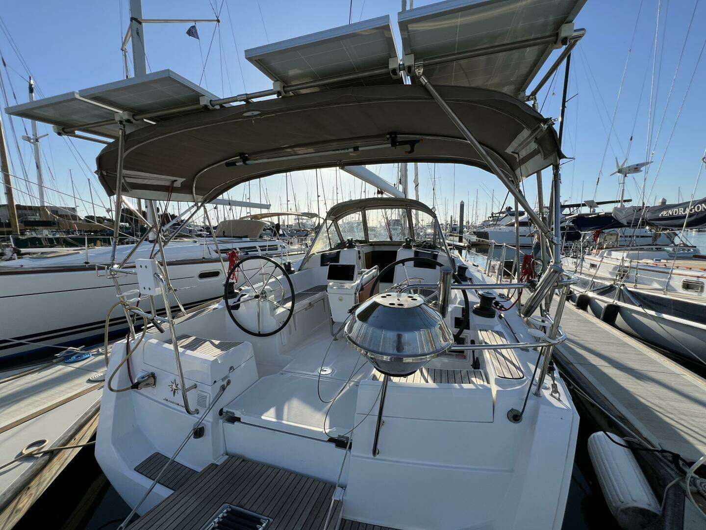 2013 Jeanneau 379 - Image 9