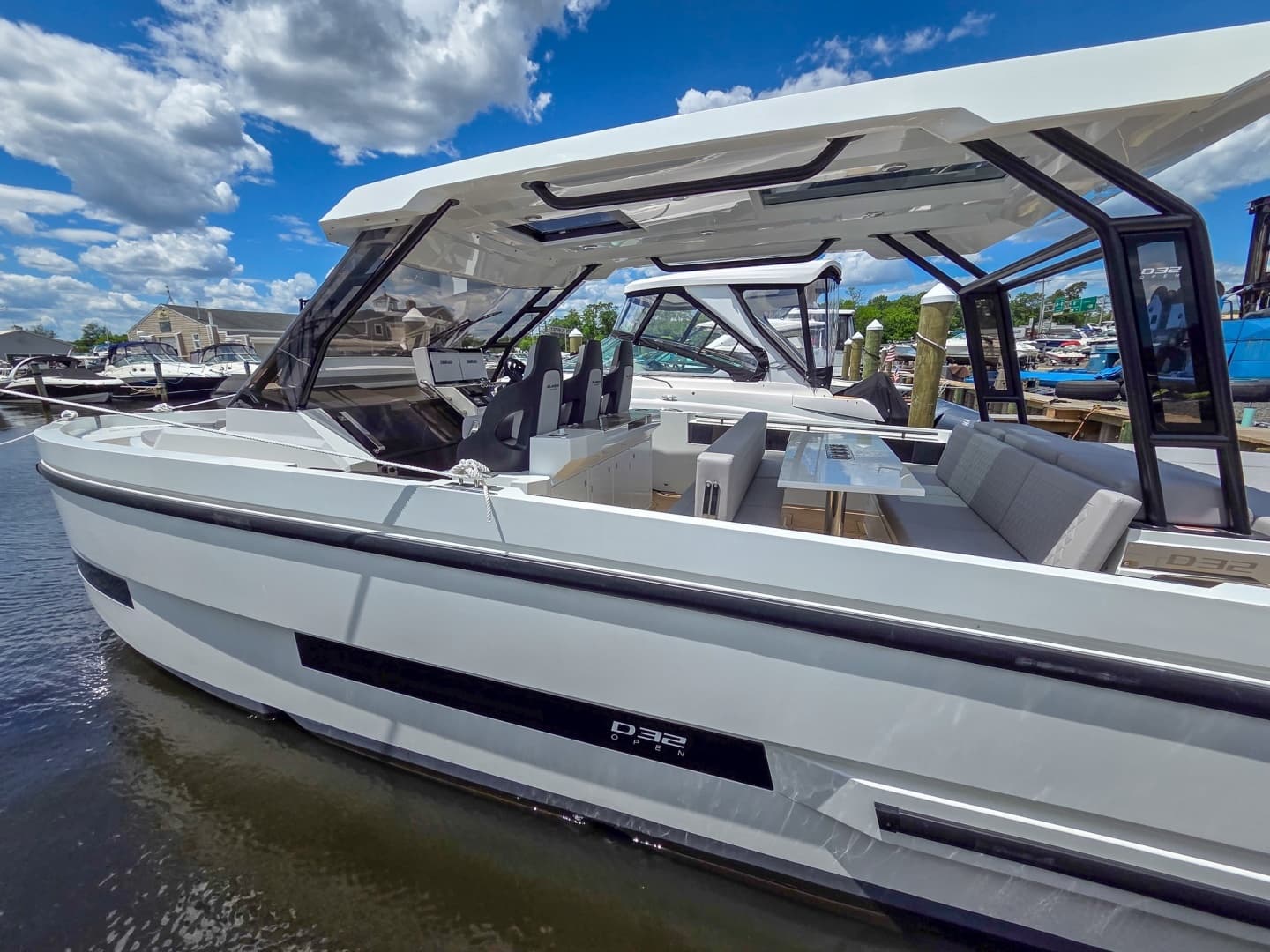 2026 De Antonio Yachts D32 - Image 5