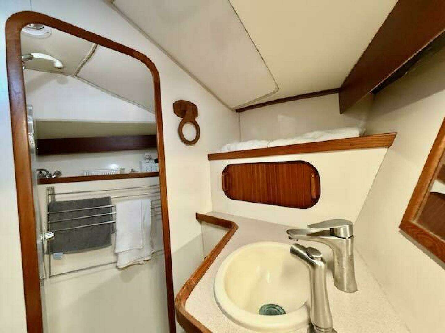 1999 Caliber 40 LRC - Image 49