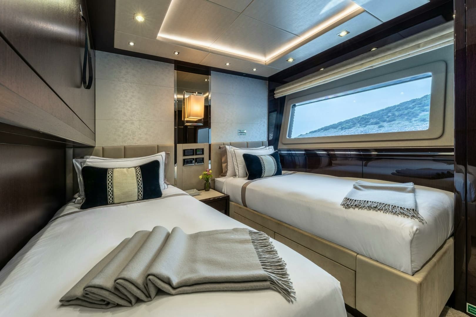 2020 Sunseeker Sunseeker 116 Yacht - Image 38